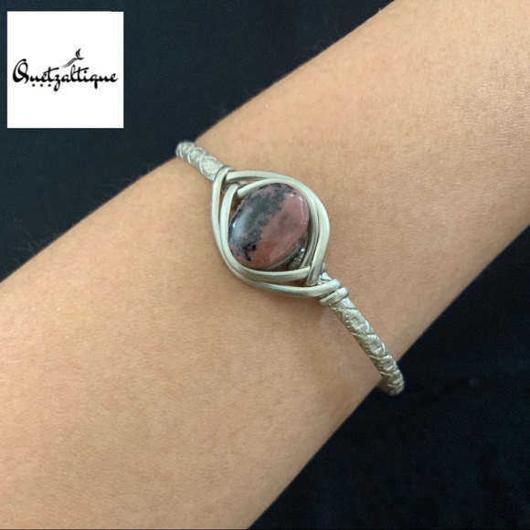 Real Jade ✨ Beautiful Bracelet - Picture 3 of 3